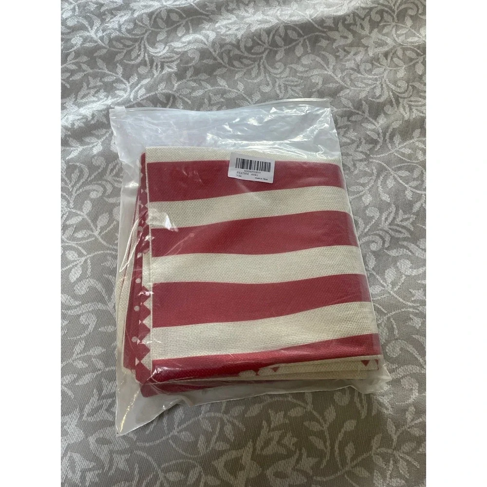 Set of 4 Festive Holiday Pillow‎ Covers (B45)